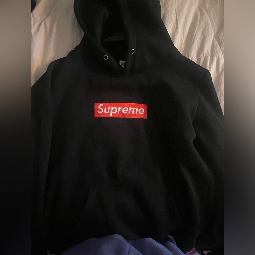Authentic Supreme Hoodie